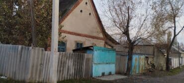 элитные дом: Үй, 80 кв. м, 5 бөлмө, Менчик ээси, Эски ремонт — 1