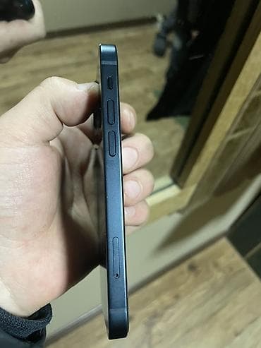 iphone 9 plus: IPhone 13, Б/у, Midnight, Защитное стекло — 2