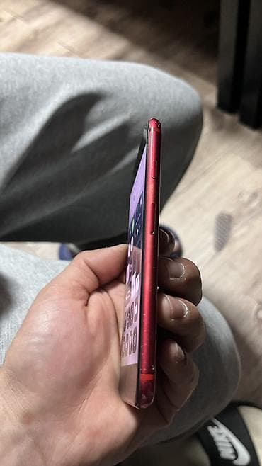 aiphone 13: IPhone SE 2020, Красный — 4