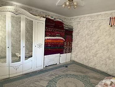 срочно продается дом: Продается частный дом с воротами и отдельным входом, с мощеным двором — 2