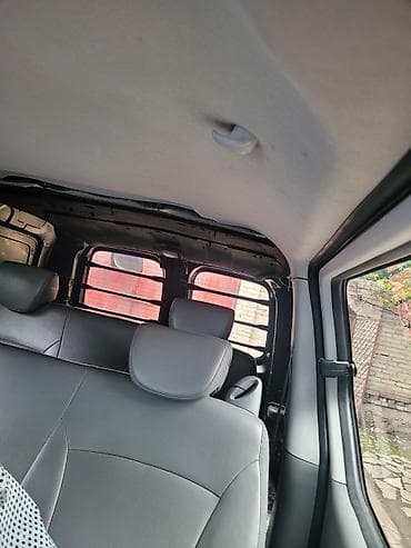 Hyundai H-1: 2018 г., 2.5 л, Автомат, Дизель, Вэн/Минивэн — 1