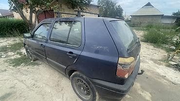 Унаа: Volkswagen Golf: 1993 г., 1.6 л, Кол менен иштөөчү, Бензин, Хетчбек — 3