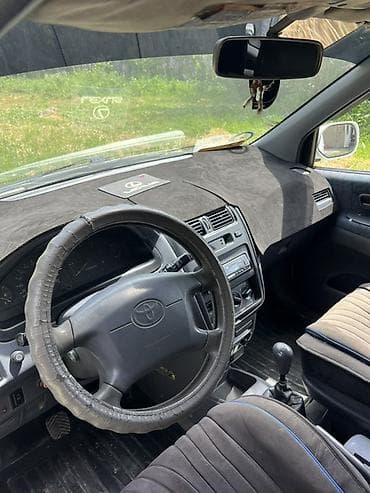 Транспорт: Toyota Picnic: 1998 г., 2.2 л, Кол менен иштөөчү, Дизель, Универсал — 6