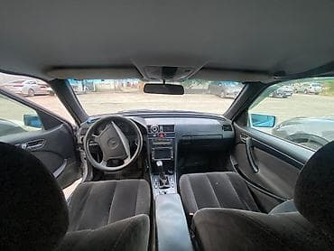 Продажа авто: Mercedes-Benz C-Class: 1998 г., Автомат, Седан — 3