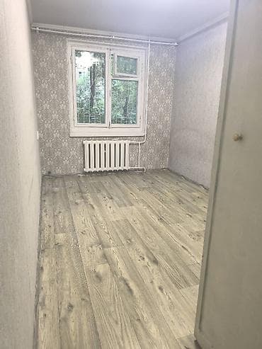 72: 2 комнаты, 43 м², 10 мкр 104 серия, 1 этаж — 10