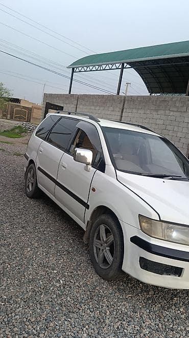 Mitsubishi Grandis: 1998 г., Автомат, Бензин, Универсал
