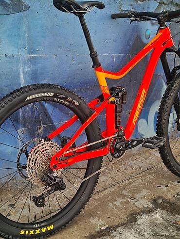 Балдар үчүн велосипеддер: Merida One-Sixty Рама: размер М Вилка: Fox 36 rhythm, 170 мм — 5