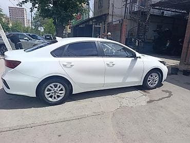haval h3: Kia K3: 2020 г., Седан — 4