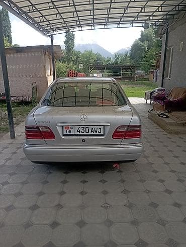 Mercedes-Benz E-Class: 1998 г., 3.2 л, Автомат, Бензин, Седан — 1