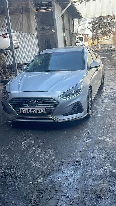 highlander 2012: Hyundai Sonata, чёрный седан бизнес-класса. Кузов и экстерьер: - — 4