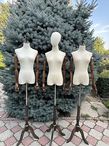 Оборудование для бизнеса: Винтажные деревянные женские манекены на стойках (3 шт.) - Торсы — 5