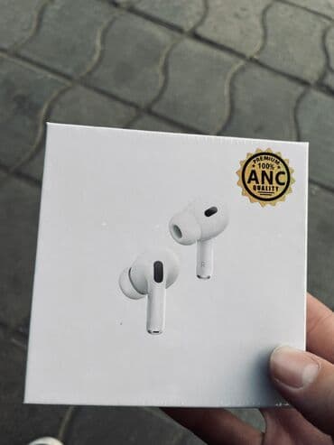 Чехлы и сумки для ноутбуков: Новые запечатанные AirPods в наличии! Продам оригинальные наушники в — 2