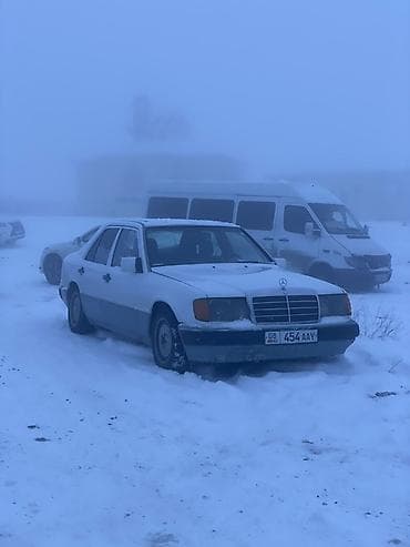 mers e124: Mercedes-Benz W124: 1991 г., 2 л, Механика, Бензин, Седан — 6