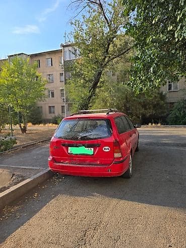 corolla 2004: Ford Focus: 2004 г., 1.6 л, Механика, Бензин, Универсал — 4