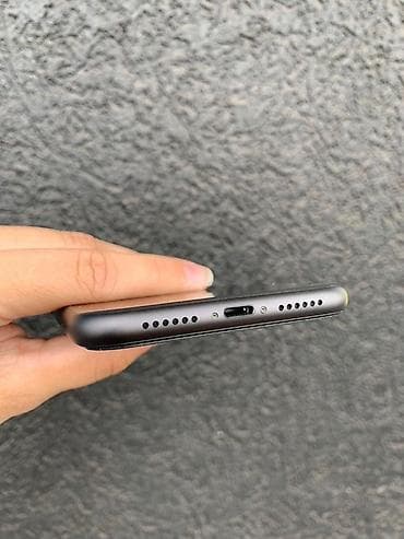 iphone 6s 32: IPhone 11, Черный — 2