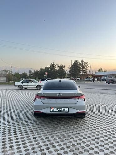 haima 3: Hyundai Elantra: 2021 г., Автомат, Бензин, Седан — 7