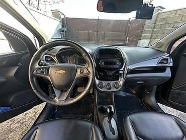 Унаа сатуу: Chevrolet Spark: 2018 г., 1 л, Автомат, Бензин, Хетчбек — 3