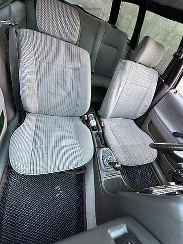 помпа в машине: Volkswagen Passat Variant: 1991 г., 1.8 л, Механика, Бензин, Универсал — 8