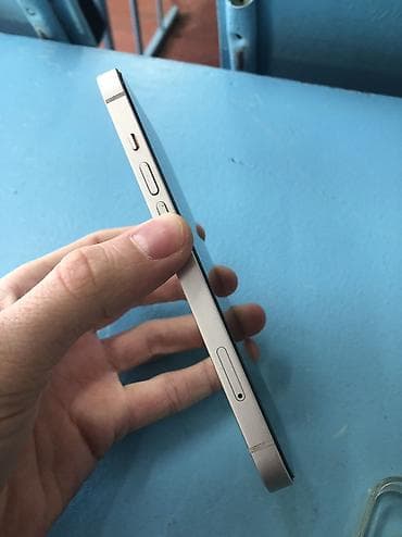 четкий: IPhone 13, Б/у, 128 ГБ, Белый, Защитное стекло, Чехол, 80 % — 3