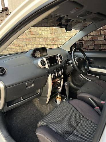 Продажа авто: Toyota Ist: 2003 г., 1.3 л, Автомат, Бензин, Хэтчбэк — 8
