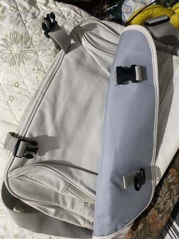 сумки для ноутбуков case logic: Белая сумка для ноутбука, корейская, носила пару раз, помещается — 4