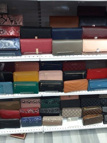 срочно продаю в связи с переездом: Клатч — 16