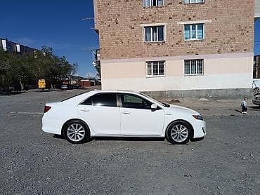 lexsus 300: Toyota Camry: 2013 г., 2.5 л, Автомат, Гибрид, Седан — 4