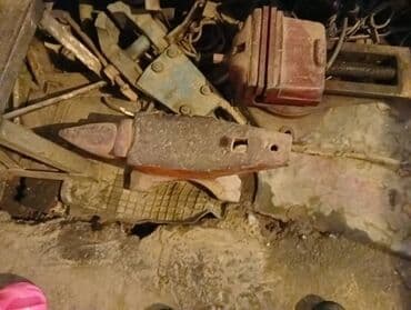 Большое тиски 25000СОМ горизонтальный тиски 10000 СОМнаковальня