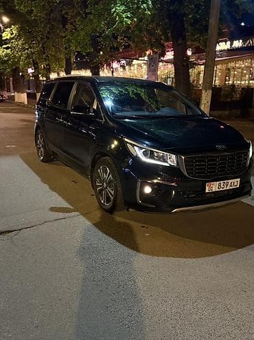 корейские минивэны: Kia Carnival: 2019 г., 2.2 л, Автомат, Дизель, Минивэн — 1