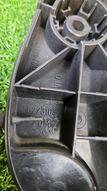 e53 4 8: Ручка открывания капота е46 е83 8 223 163 Леворукая Год 2001 В — 3