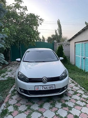 Продажа авто: Volkswagen Golf: 2009 г., 1.6 л, Робот, Бензин, Хэтчбэк — 1