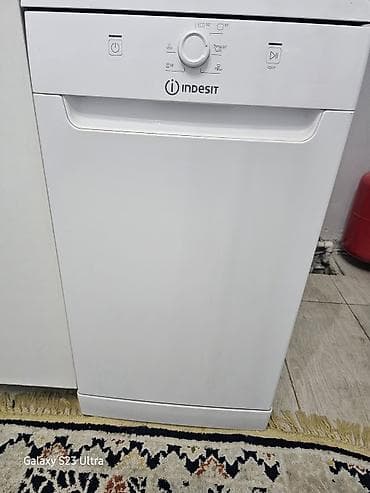 full construction: Продается посудомоечная машина марки "Indesit " на 8 персон — 1