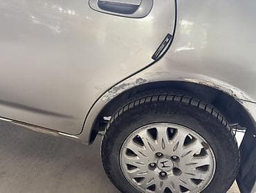 hond: Honda Stream: 2002 г., 1.7 л, Автомат, Бензин, Минивэн — 10
