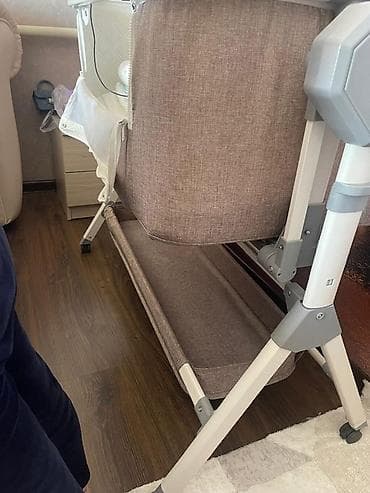 Окна и комплектующие: Детская приставная кроватка, С колесиками, цвет - Серый — 3