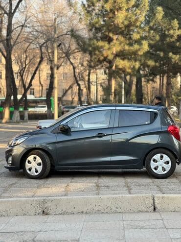 продаю авто с последующим выкупом: Chevrolet Spark: 2019 г., 1 л, Автомат, Бензиновая, Хэтчбэк — 2