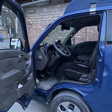 b class: Легкий грузовик, Hyundai, Стандарт — 5