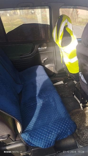 opel zafera: Opel Zafira: 2000 г., 1.8 л, Механика, Бензин, Минивэн — 8