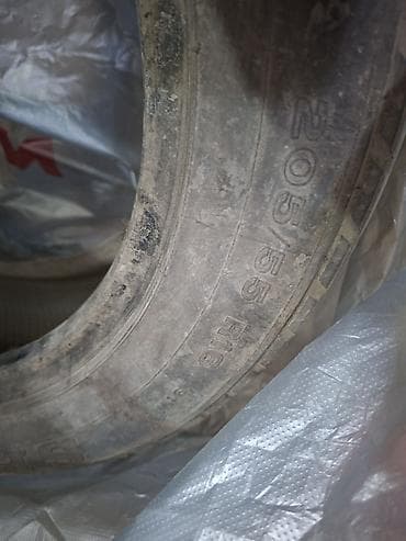 шина пассат: Летние шины 225/50 R17, индекс нагрузки 94V (радиальные). - Размер — 8