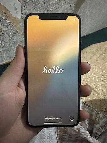 iphone 8s: IPhone Xs, Б/у, 256 ГБ, Золотой, Чехол, 81 % — 1