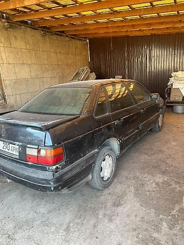 гак айон с: Volkswagen Passat: 1993 г. — 3