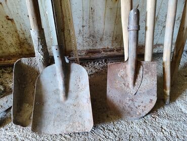 бур садовой: Лопаты по 500 сом, тяпки по 500 сом, совок-150 сом — 1