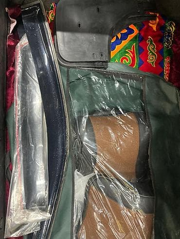 r18 26535: Audi 100: 1993 г., 2 л, Ручные, Бензин, Седан — 7