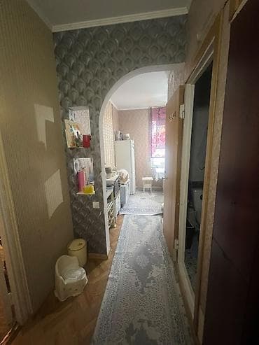 Недвижимость: 1 комната, 35 м², 105 серия, 5 мкр 105 серия, 1 этаж, Старый ремонт — 4