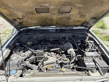 kyrgyzstan: Toyota Hilux Surf: 2002 г., 2.7 л, Автомат, Газ, Внедорожник — 10