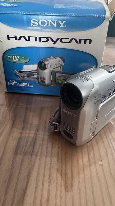 eos 1100d: Видеокамера Sony Handycam DCR-HC17E PAL в серебристом корпусе с — 8