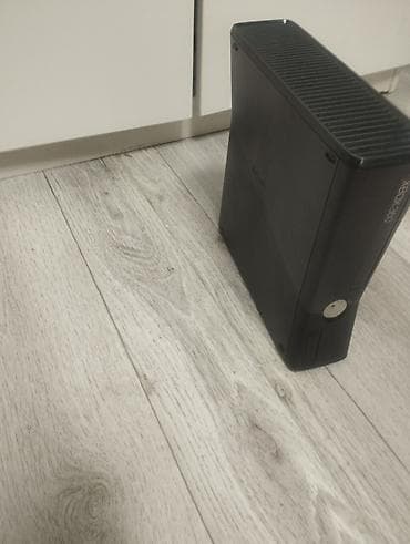 телефон буушный: Хбокс 360 джойстик кинект и диски — 1