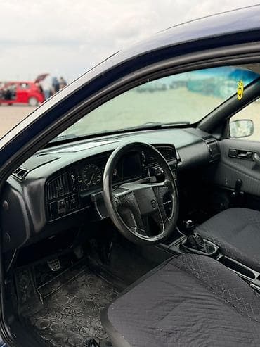 Транспорт: Volkswagen Passat Variant: 1991 г., 1.8 л, Кол менен иштөөчү, Бензин, Универсал — 8
