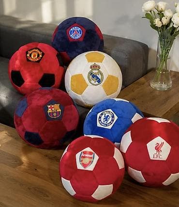 Подушки: Plush ball мяч с эмблемой любимого футбольного клуба Идеальный — 2