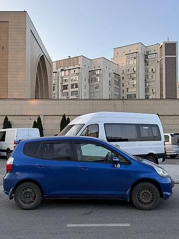 mercedes g wagon: Honda Fit: 2004 г., 1.3 л, Автомат, Бензин, Хэтчбэк — 4