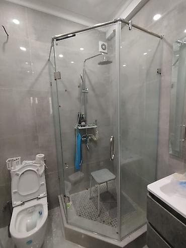 алюминевый профиль: Душевые ограждения из закалённого стекла под заказ - Конфигурации — 4